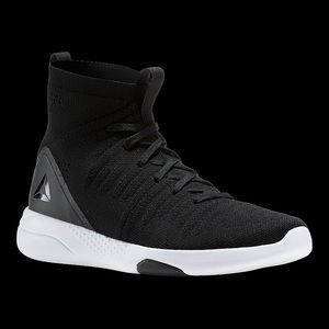 Reebok Hayasu sneakers 7.5 us